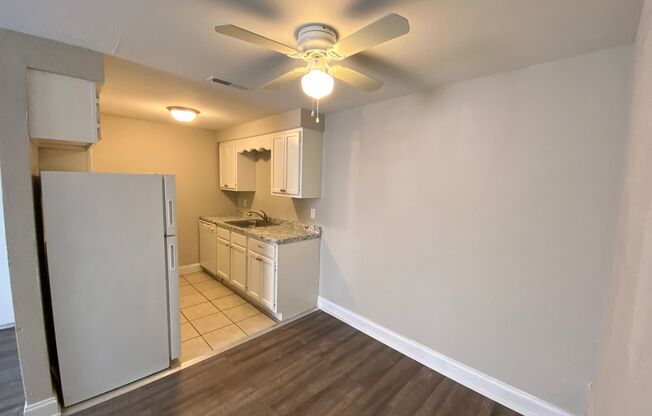 1 bed, 1 bath, 600 sqft, $675, Unit 16