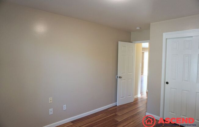 3 beds, 2 baths, $2,300