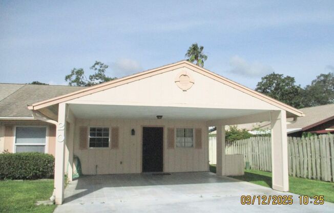 Spacious 2BR/2BA Townhouse – 1,550 Sq. Ft. – Ormond Beach