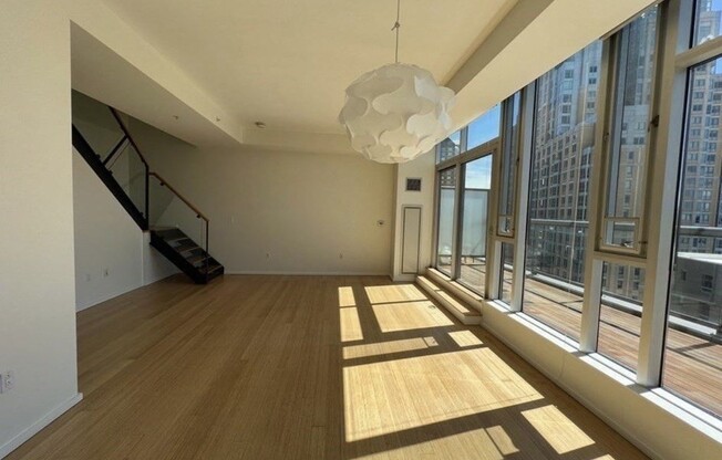 2 beds, 1.5 baths, 1,156 sqft, $5,200, Unit 910