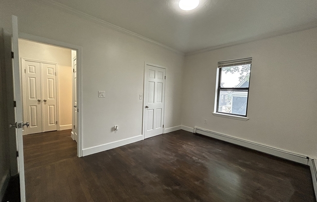 2 beds, 1 bath, 800 sqft, $2,475, Unit 4