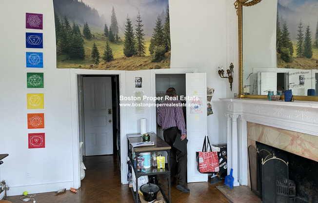 464 Beacon St 2F