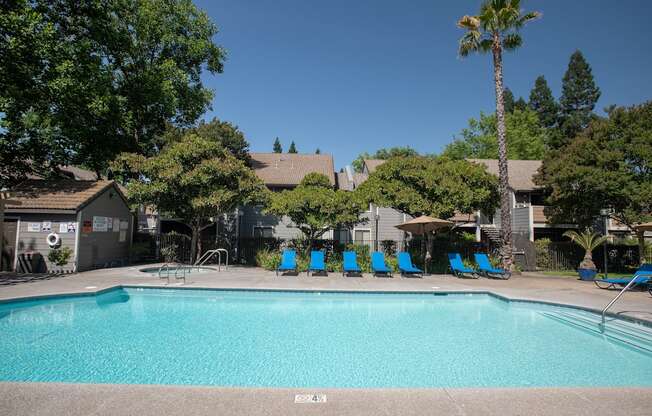 Bishops Court swimming pool side view