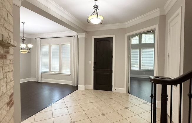 Elegant and Spacious 4/3/3 Home w/ Study and Home Theatre!