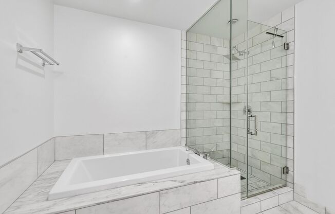 2 beds, 1.5 baths, $3,499, Unit # 2406