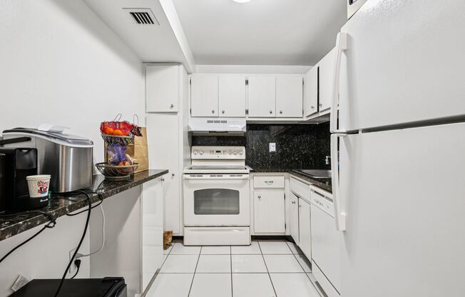 1 bed, 1 bath, 850 sqft, $1,850, Unit 01_408