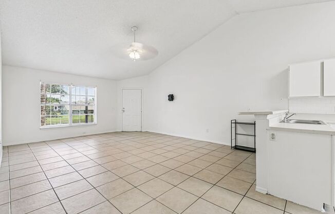 2 beds, 2 baths, $1,250, Unit # #B 202