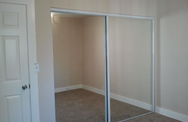 1329 W 37 DR