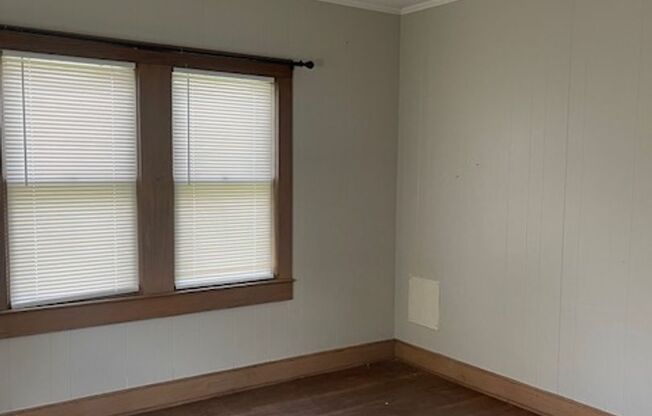 2 bed 1 bath - Home for Rent