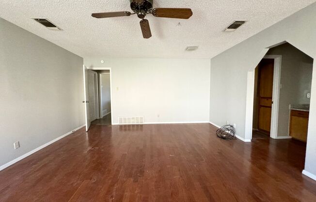 3 beds, 2 baths, $1,900