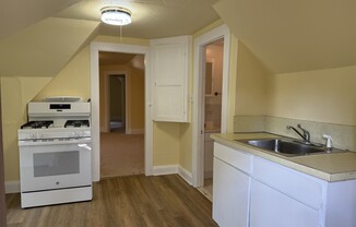 1 bed, 1 bath, 600 sqft, $1,900, Unit 3