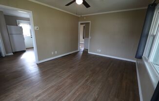 2 beds, 1 bath, $800