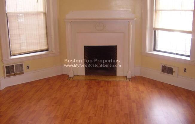 9 BUSWELL ST