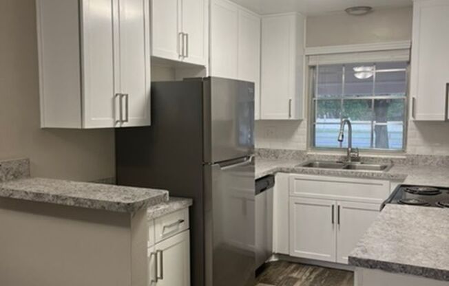 2 beds, 1 bath, 925 sqft, $1,499, Unit 526-202