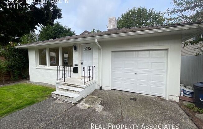 8225 BAGLEY AVE N