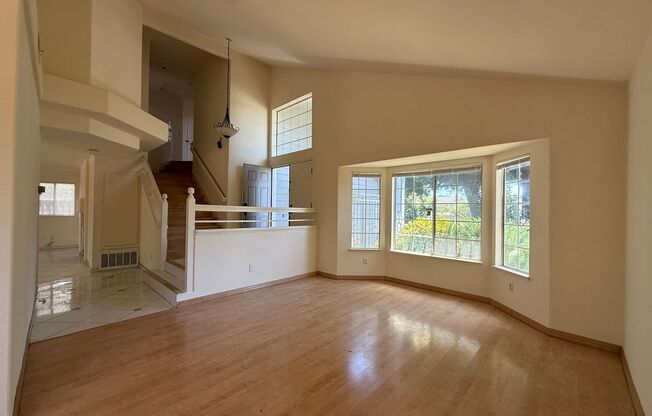 Wonderful floor plan and great location!