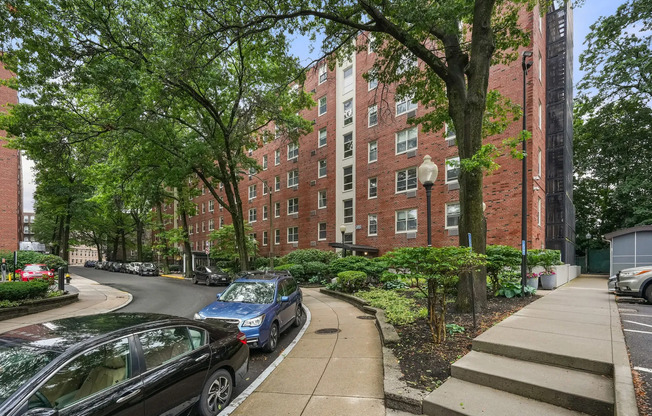 2 beds, 1 bath, $3,596, Unit 3