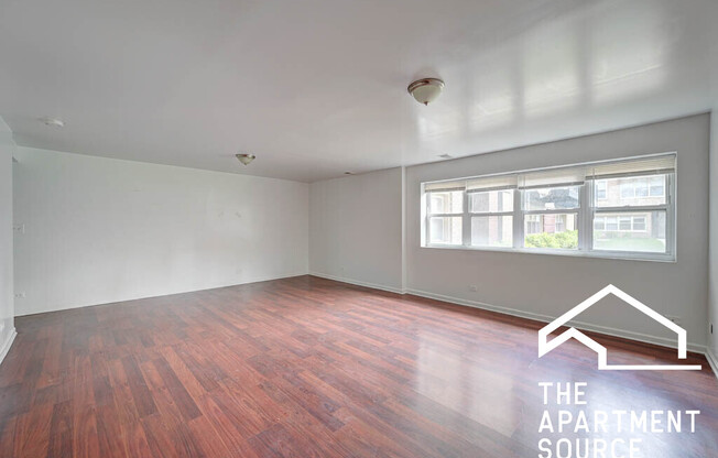 2534 W FITCH AVE