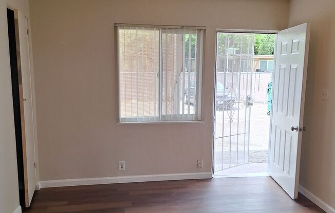 SACRAMENTO AVE. APARTMENTS