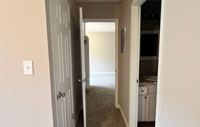 1 bed, 1 bath, 575 sqft, $2,145, Unit 12