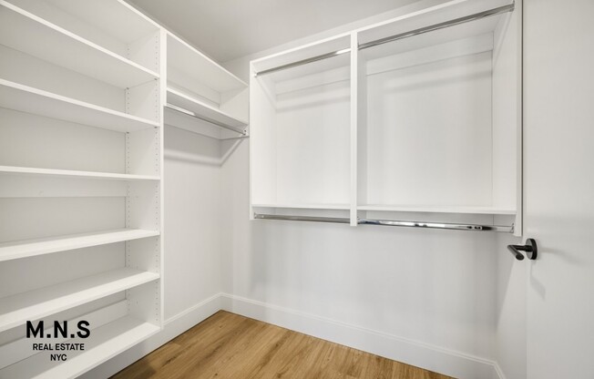 1 bed, 1 bath, $3,774, Unit 724