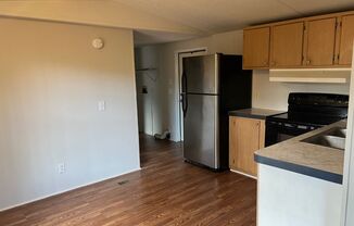 3 beds, 2 baths, $1,450