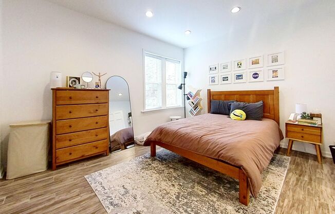 1 bed, 1 bath, 875 sqft, $2,550, Unit 1335 3A