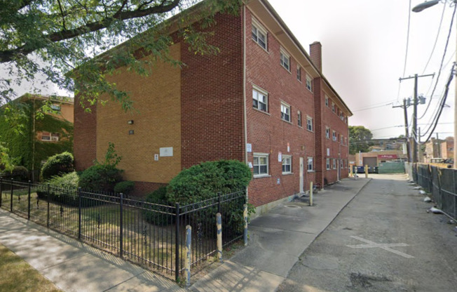 11110 - 11118 S Homewood Ave