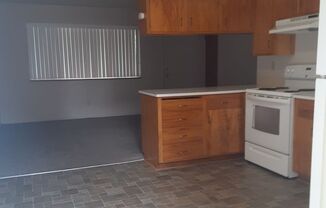 2 beds, 1 bath, $1,200