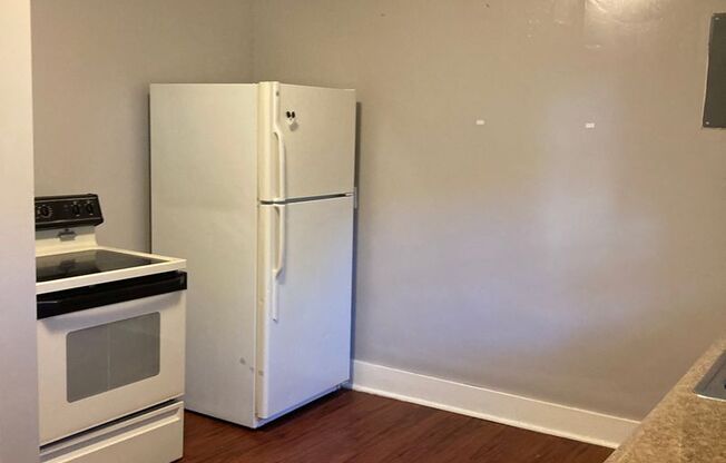 1 bed, 1 bath, $625, Unit 750 3rd st