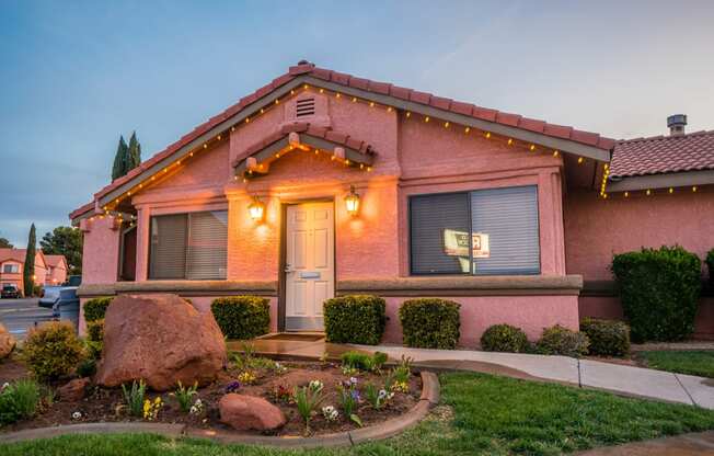 Sunset Springs Apartments