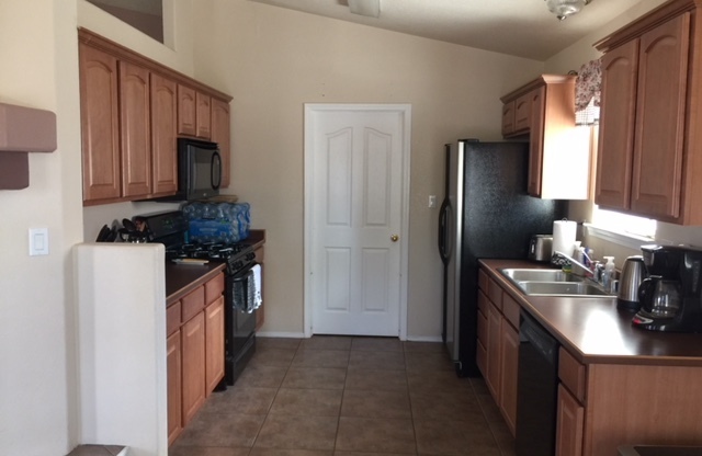 3 beds, 2 baths, $2,000