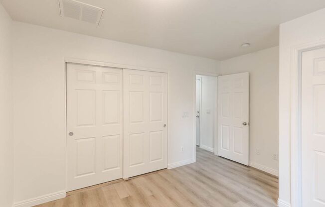 Beautiful 3 Bed Home With 3 Full Baths And Bed and Full Bath On 1st Floor
