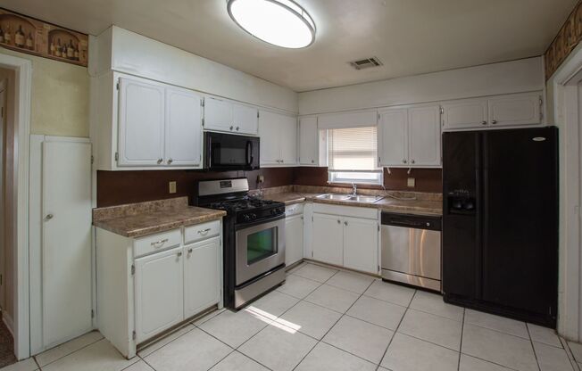 3 beds, 1 bath, $1,049