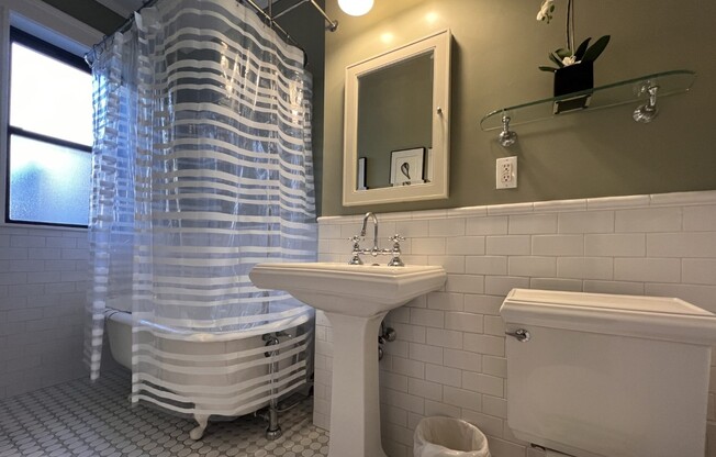 1 bed, 1 bath, 600 sqft, $2,700, Unit 174
