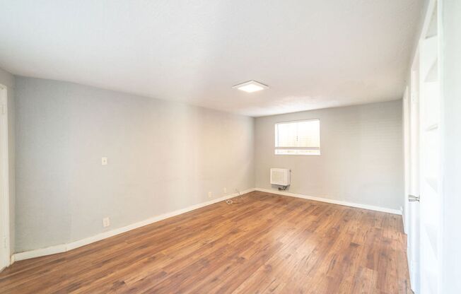 Studio, 1 bath, $1,895, Unit E