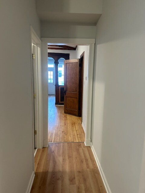1424 N Maplewood Ave 2F