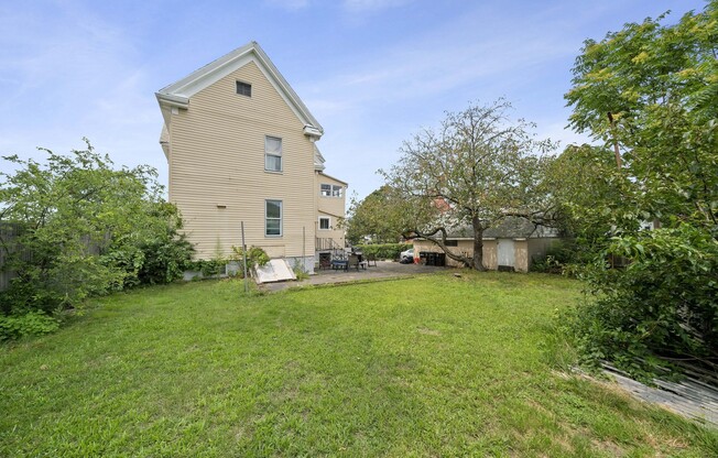 3 beds, 1 bath, 1,200 sqft, $2,500, Unit 28
