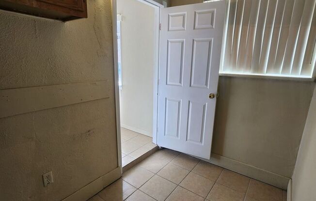 Two Bedroom Duplex in Downtown 29 Palms!