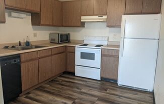 1 bed, 1 bath, 680 sqft, $925, Unit 12