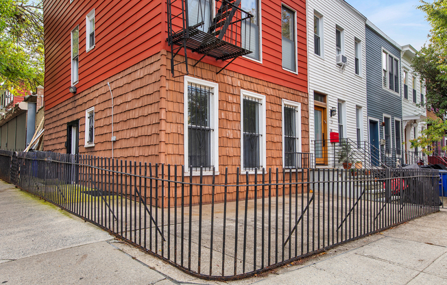 1 WEBSTER PL