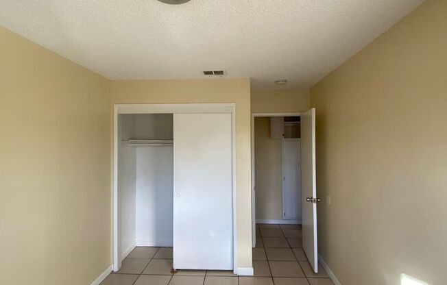 3 beds, 1 bath, 1,027 sqft, $1,350, Unit C