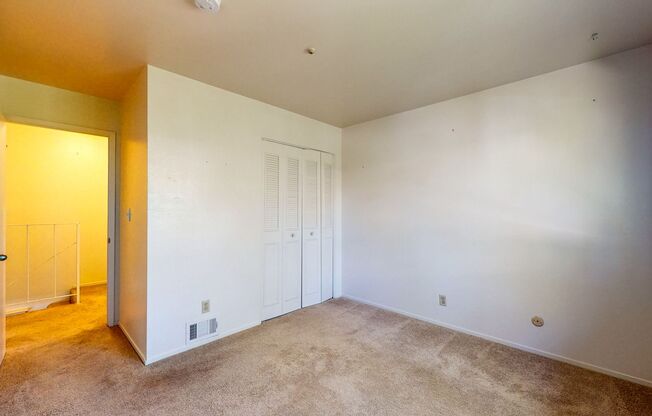 2 beds, 1 bath, $2,300