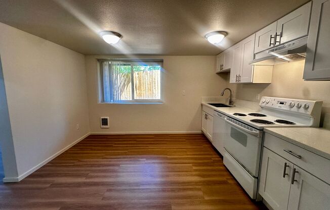 Welcome to Luradel Street Apartments – Comfortable Living in a Quiet Portland Neighborhood