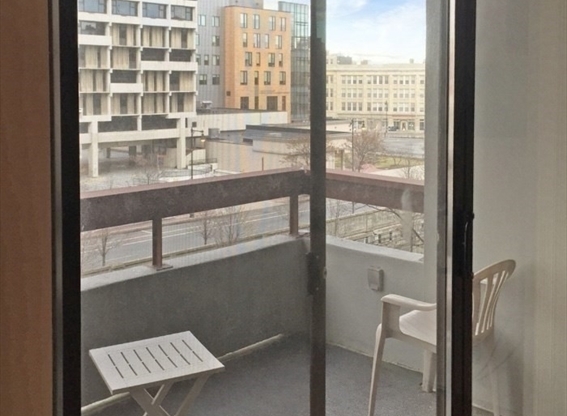 2 beds, 1 bath, 885 sqft, $3,600, Unit 409