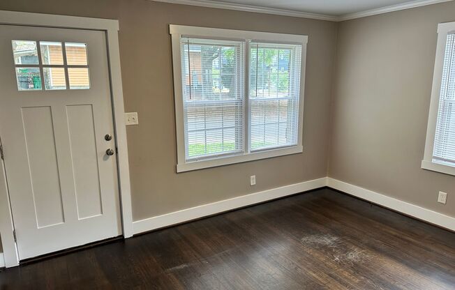 Adorable Two Bedroom Duplex in Belmont Community!