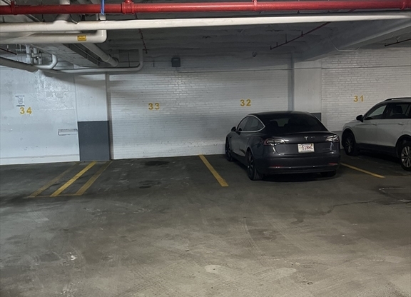 1 bed, 1 bath, 540 sqft, $3,200, Unit 322