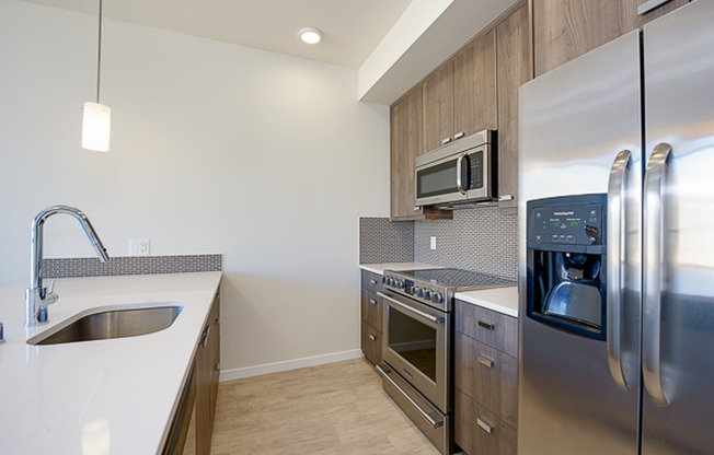 1 bed, 1 bath, 718 sqft, $3,599, Unit 909