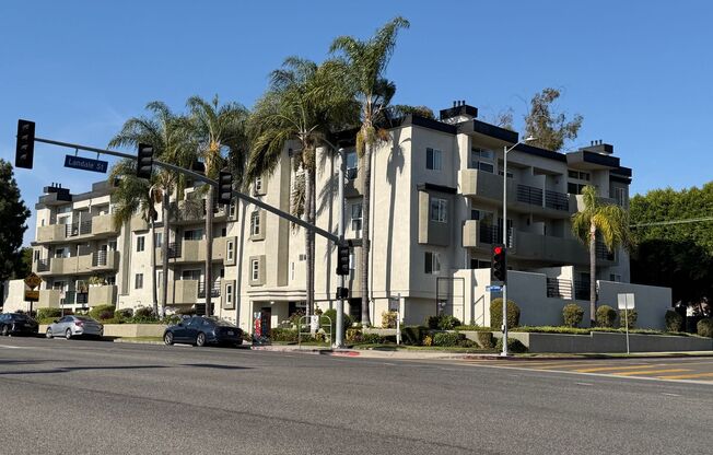 Laurel Canyon, 4500