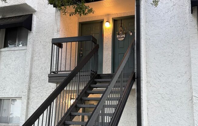 Large 2 Bedroom, 1 1/2 Bathroom Condo Available Immediately!